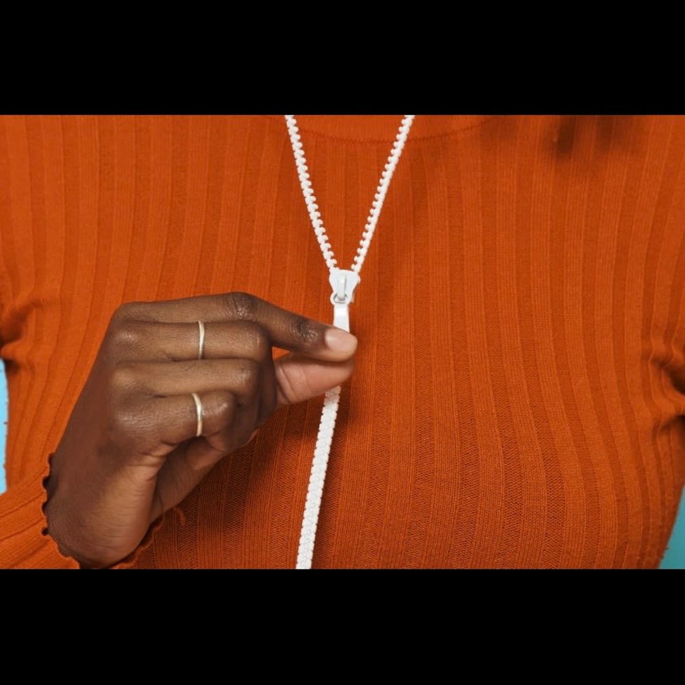 Sparkbudz: 2-in-1 zipper earphones - Picture 3 of 5